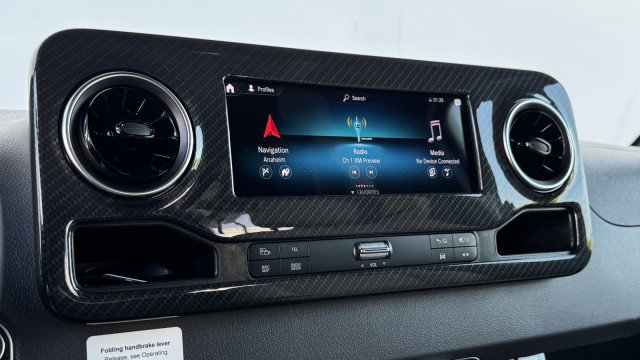 Used 2021 Mercedes-Benz Sprinter 3500 image 26