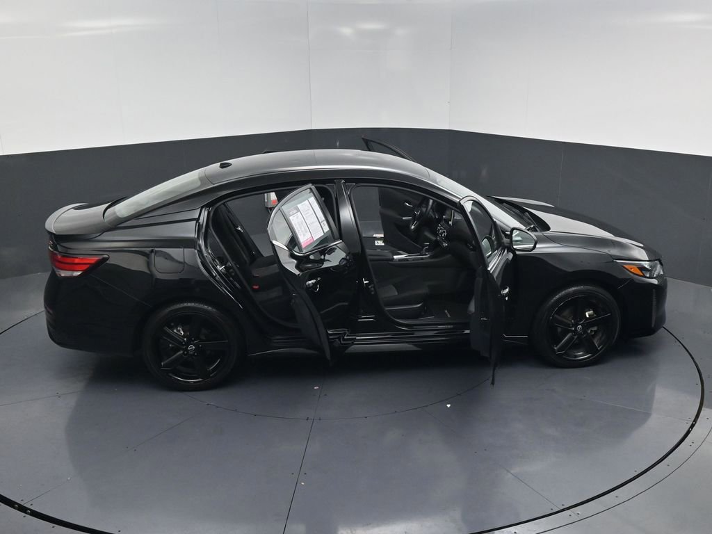 Used 2025 Nissan Sentra SR image 23