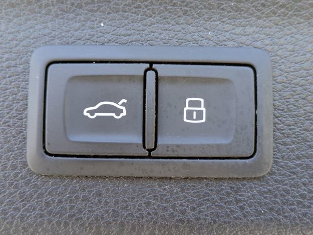 Used 2021 Audi Q3 2.0T Premium w/ Convenience Package image 19