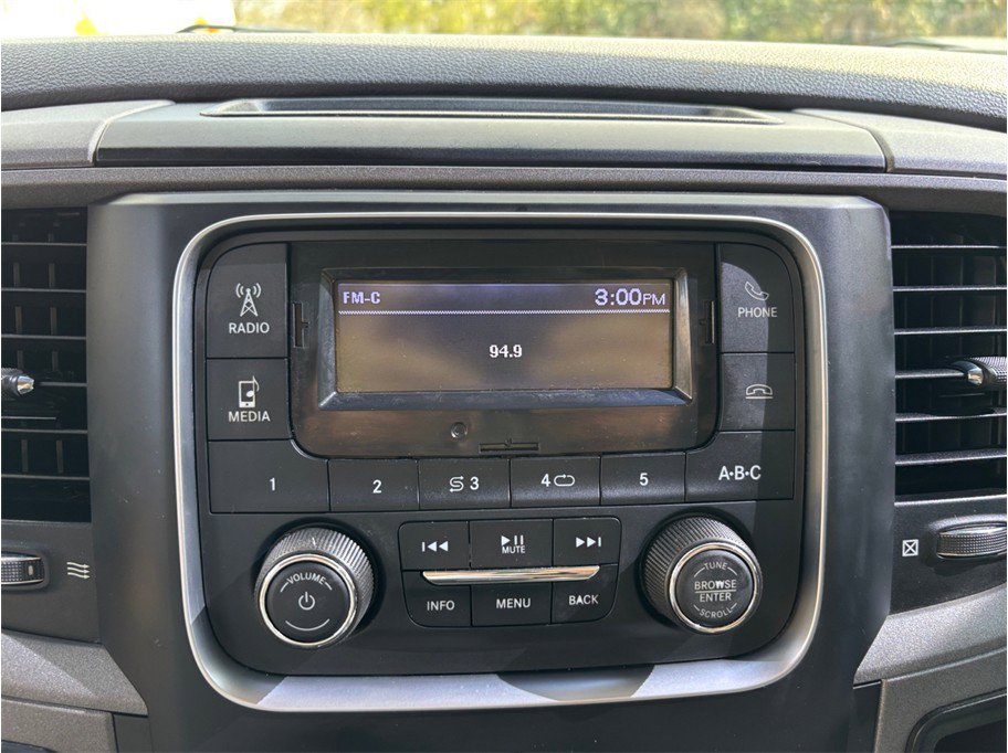 Used 2020 RAM 1500 Tradesman w/ Chrome Appearance Group image 21