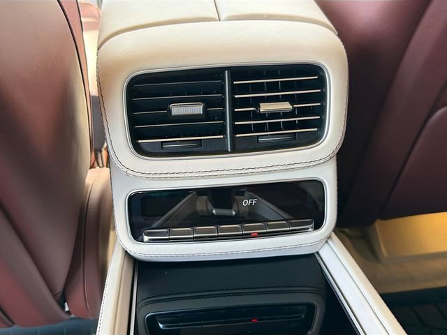 Used 2025 Mercedes-Benz Maybach GLS 600 4MATIC image 25