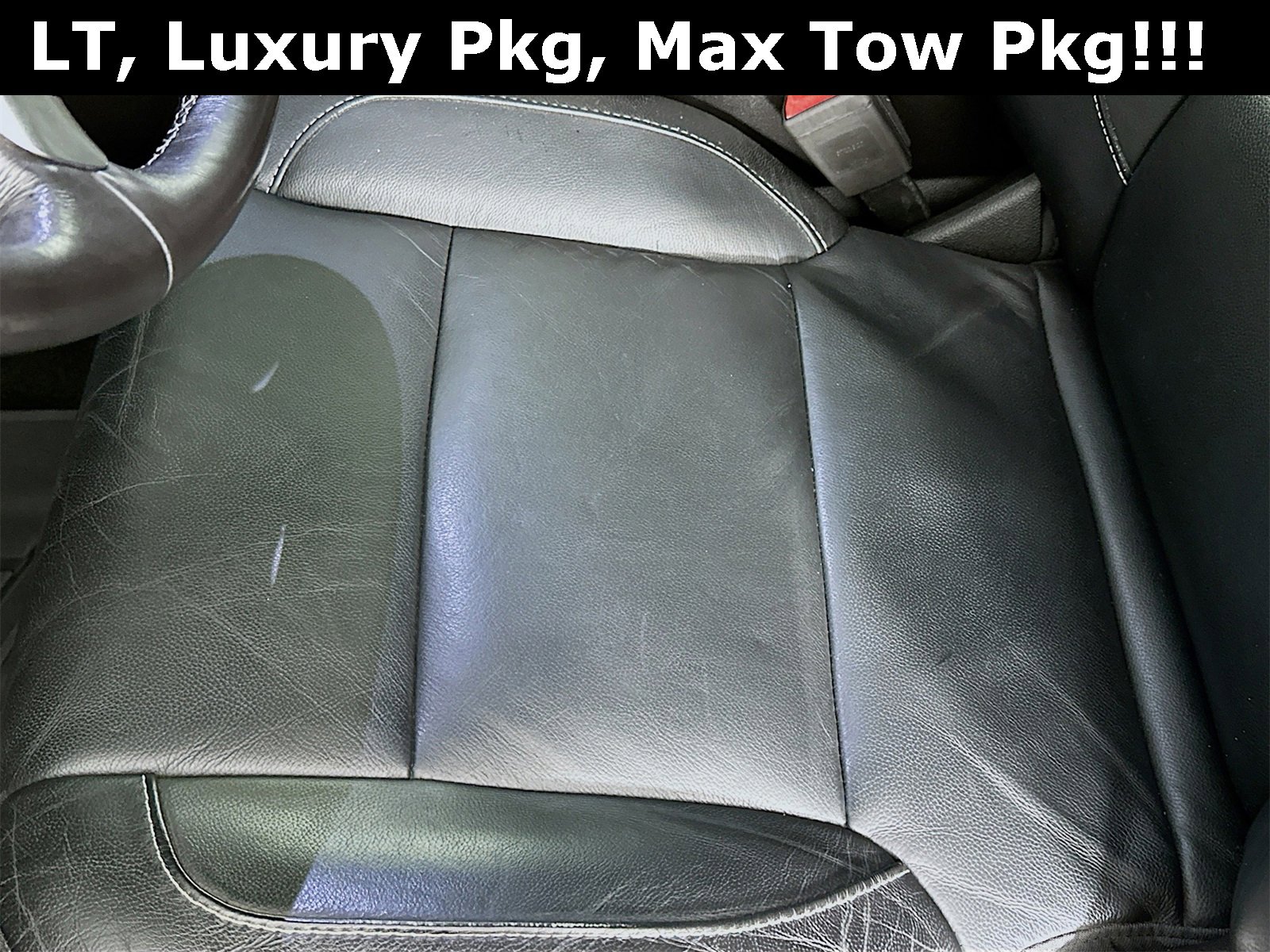 Used 2018 Chevrolet Suburban LT image 21