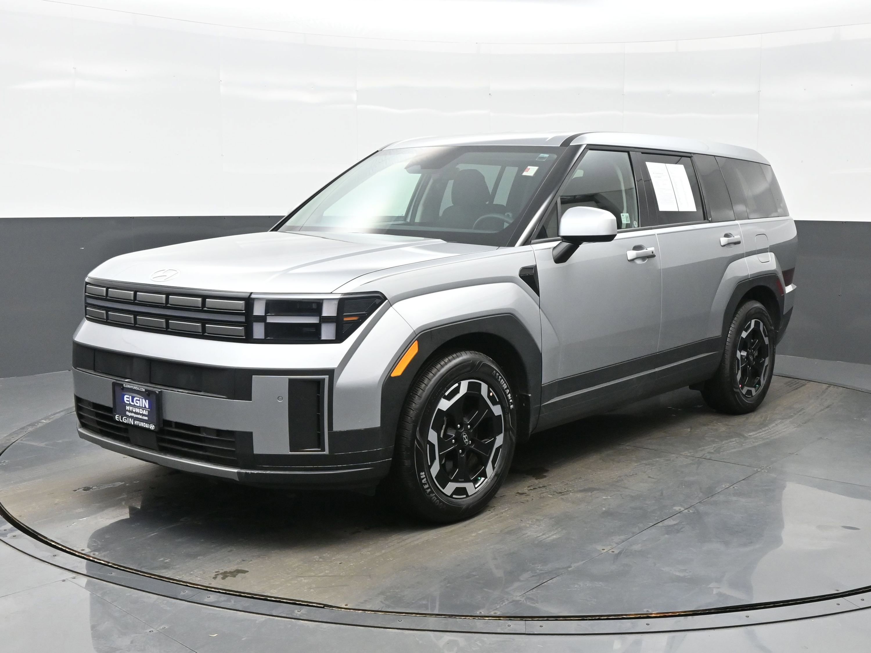 Certified 2026 Hyundai Santa Fe SE image 2