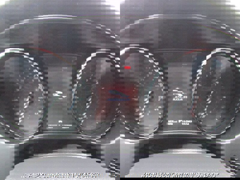 Used 2017 Jaguar XE Prestige image 16