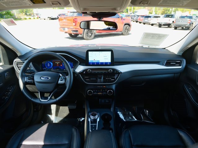 Used 2022 Ford Escape SEL w/ Technology Package image 15