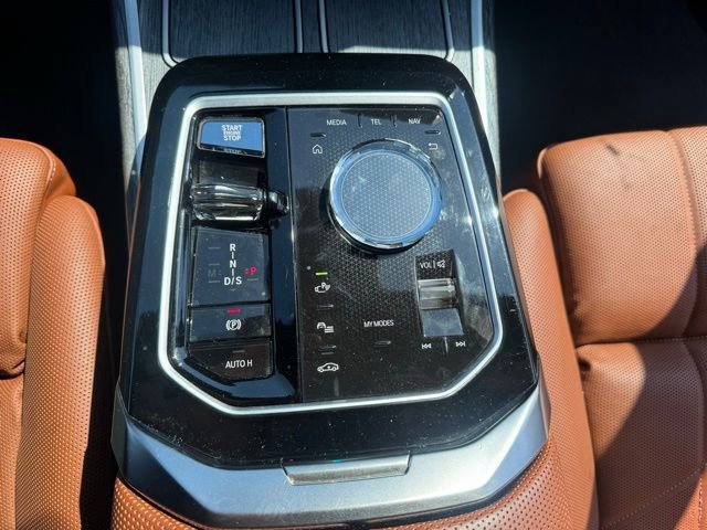 Used 2023 BMW 760i xDrive AWD/4WD image 34