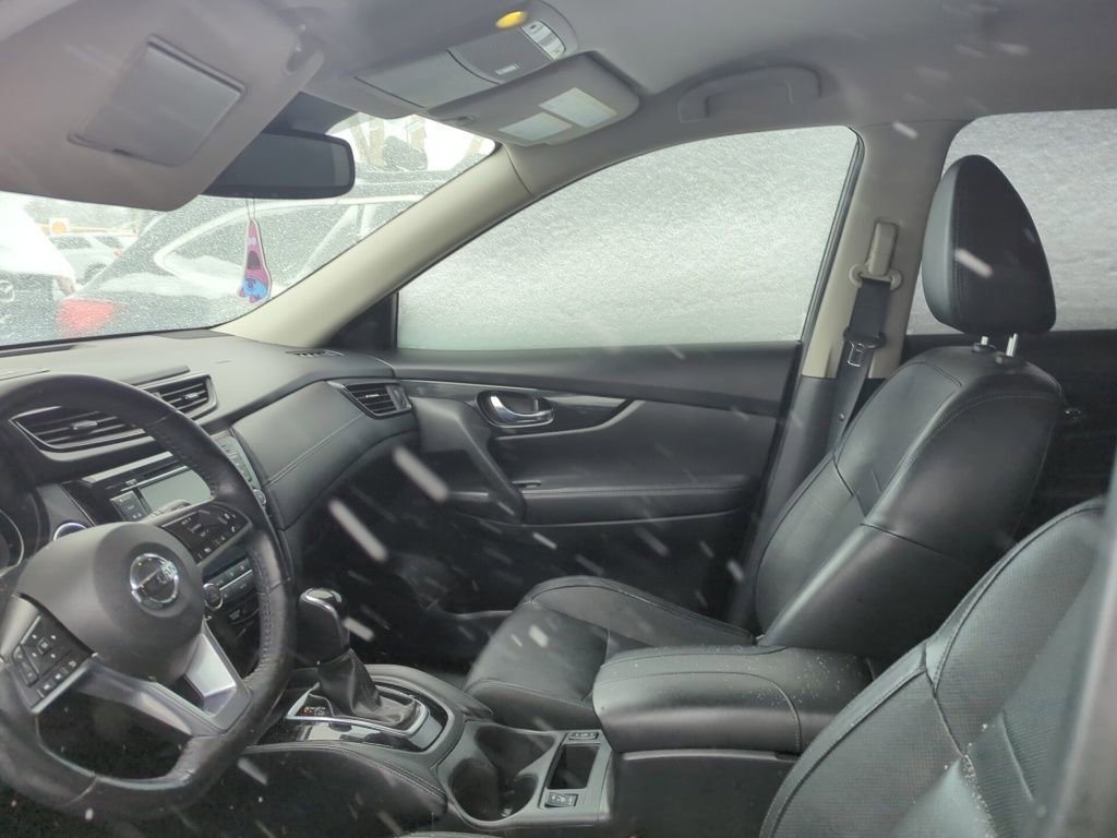 Used 2018 Nissan Rogue SL image 6