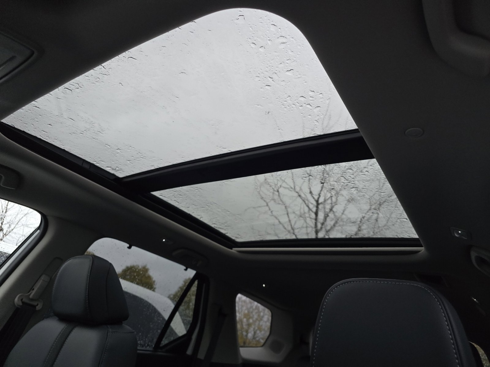 New 2025 Honda Pilot Touring image 3