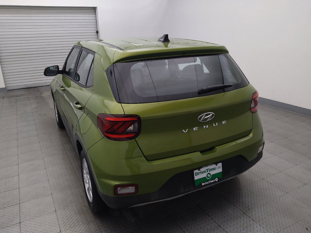 Used 2021 Hyundai Venue SE FWD image 6