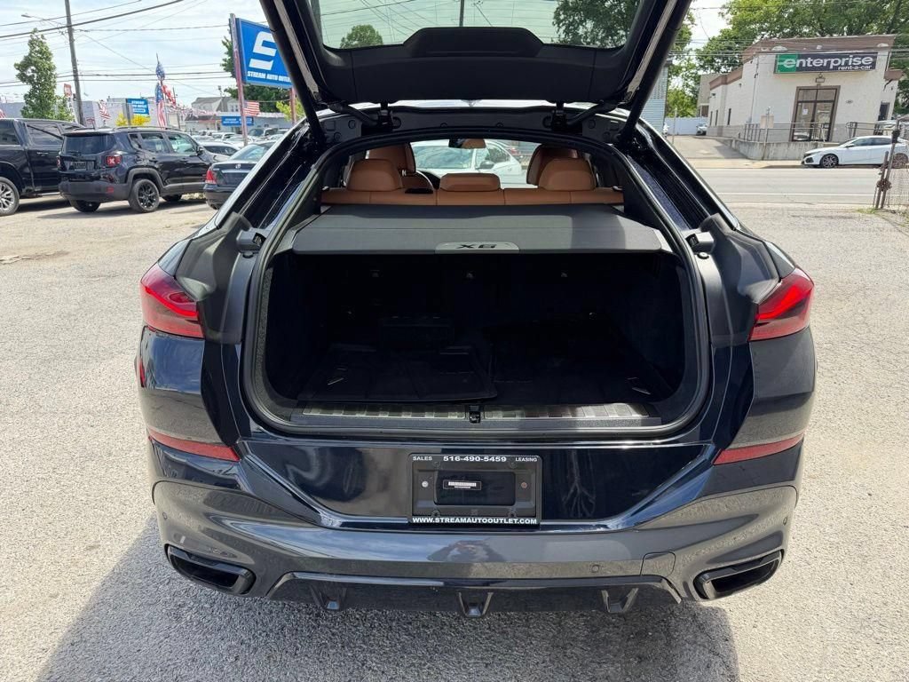 Used 2023 BMW X6 M50i w/ Executive Package AWD/4WD image 9