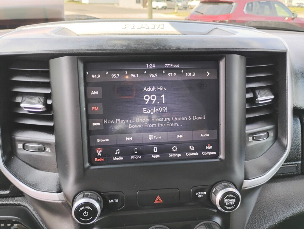 Used 2019 RAM 1500 Big Horn AWD/4WD image 17