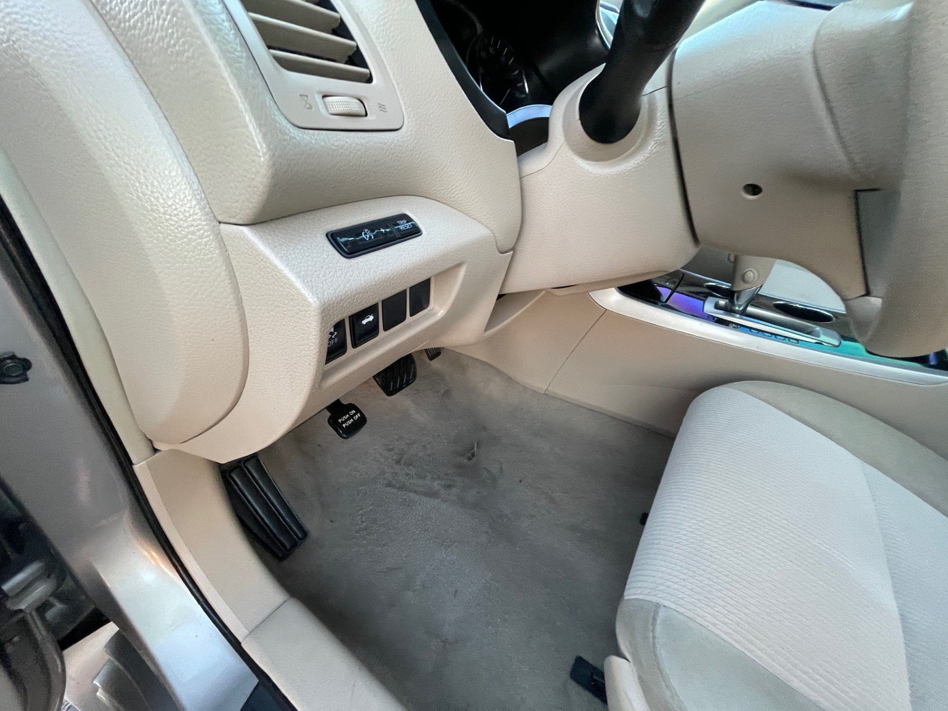 Used 2013 Nissan Altima 2.5 S FWD image 14
