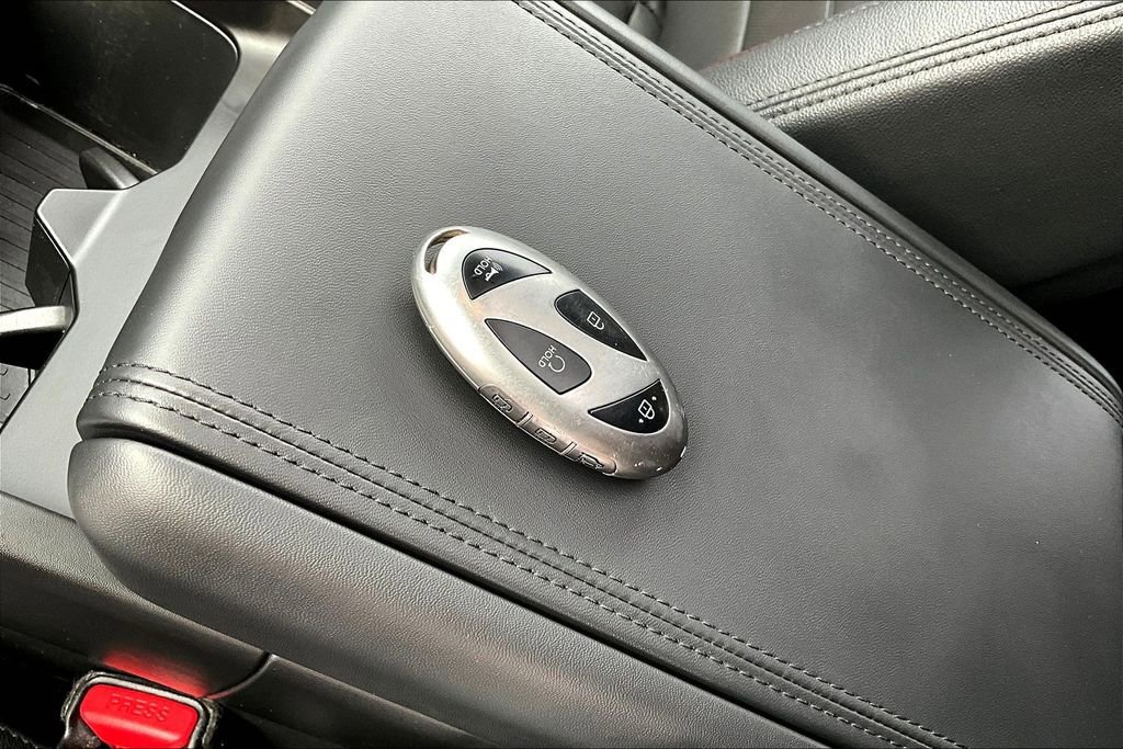 Used 2025 Hyundai Santa Fe Limited image 36