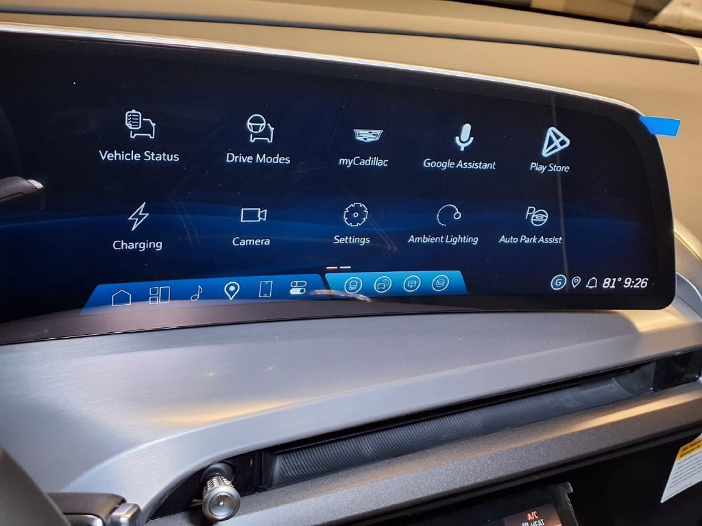 New 2027 Cadillac Vistiq Sport AWD/4WD image 18