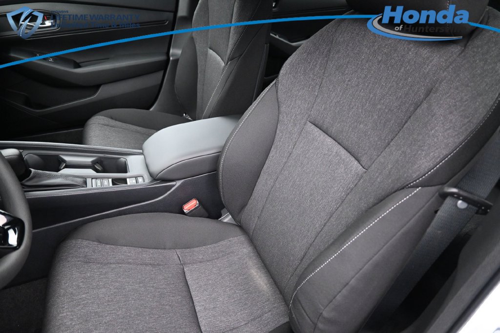 New 2026 Honda Accord LX image 32