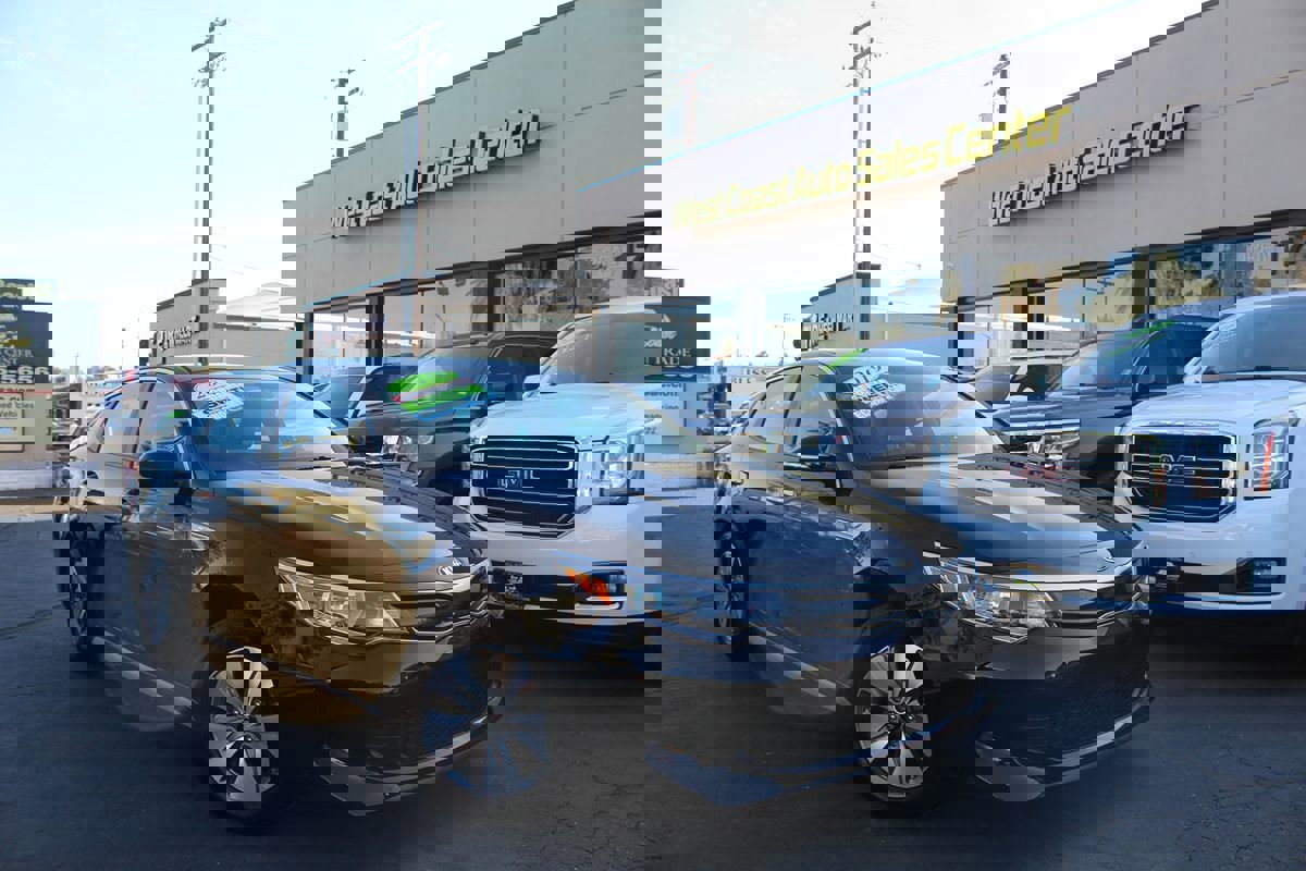 Used 2019 Kia Optima EX image 37