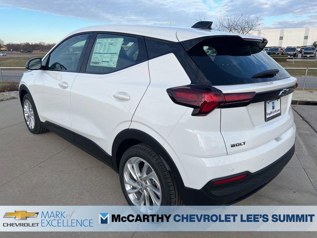New 2027 Chevrolet Bolt LT w/ Comfort Package FWD image 6