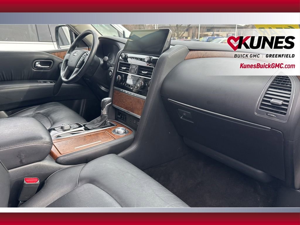 Used 2024 Nissan Armada SL w/ Captain's Chairs Package image 40