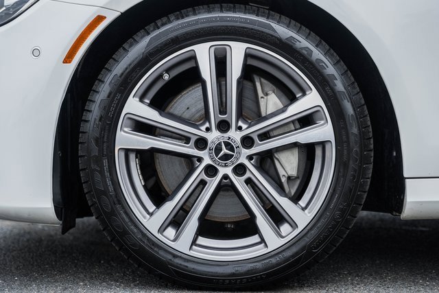 Certified 2023 Mercedes-Benz E 350 4MATIC Sedan w/ Premium Package image 17