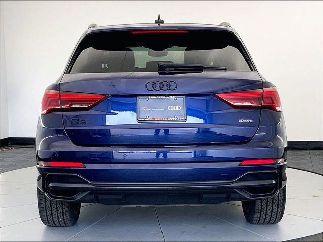 Used 2021 Audi Q3 2.0T Premium Plus w/ Premium Plus Package AWD/4WD image 6