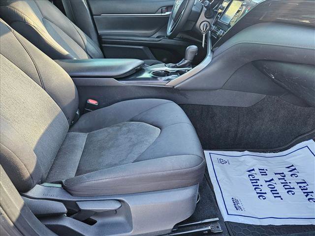 Used 2019 Toyota Camry LE image 19