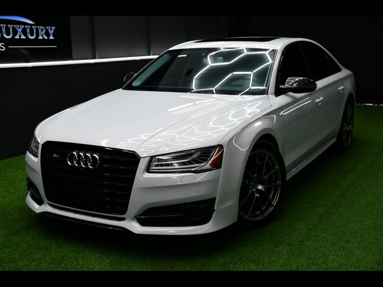 Used 2018 Audi S8 Plus w/ Dynamic Package AWD/4WD image 1
