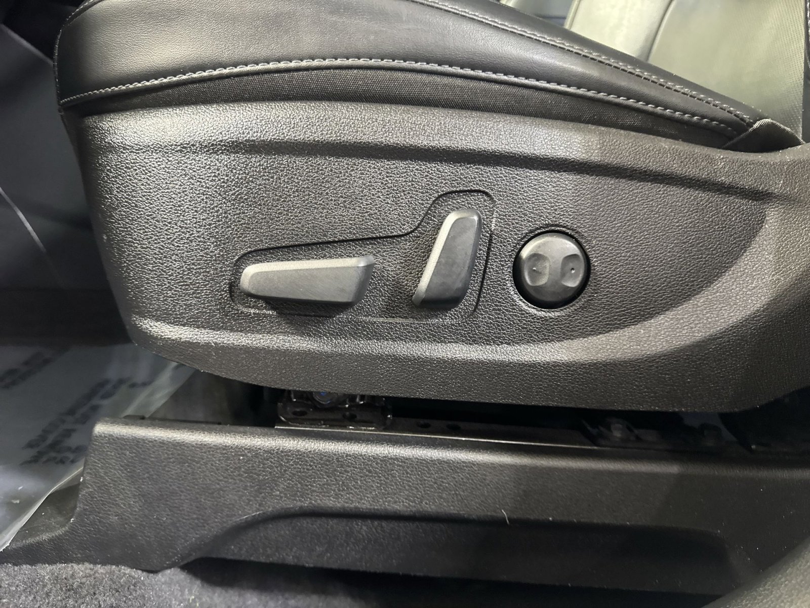 Used 2024 Kia Telluride S w/ S Sunroof Package image 14