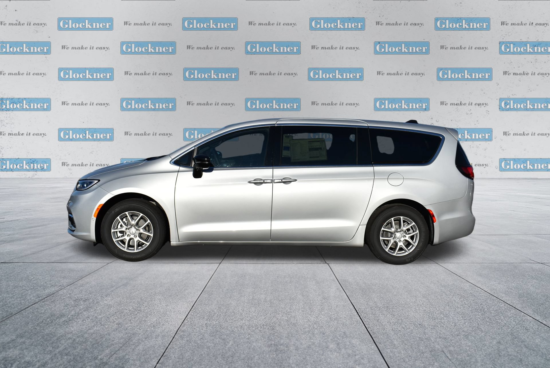 New 2026 Chrysler Pacifica Select FWD image 4
