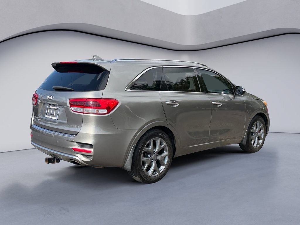 Used 2016 Kia Sorento SX FWD image 5