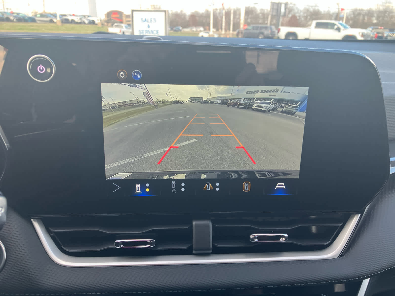 New 2026 Chevrolet Equinox LT w/ Convenience Package II image 24