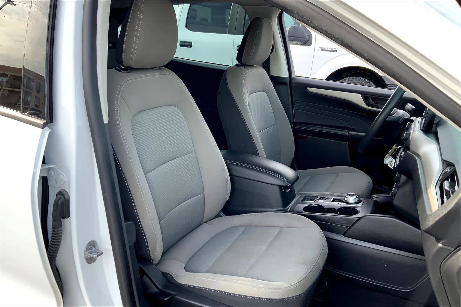 Certified 2022 Ford Escape S FWD image 9