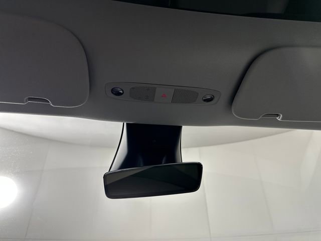 Used 2023 Tesla Model Y Long Range image 23