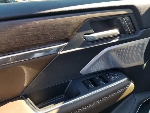 New 2026 GMC Acadia Denali Ultimate w/ LPO, Floor Liner Package image 8