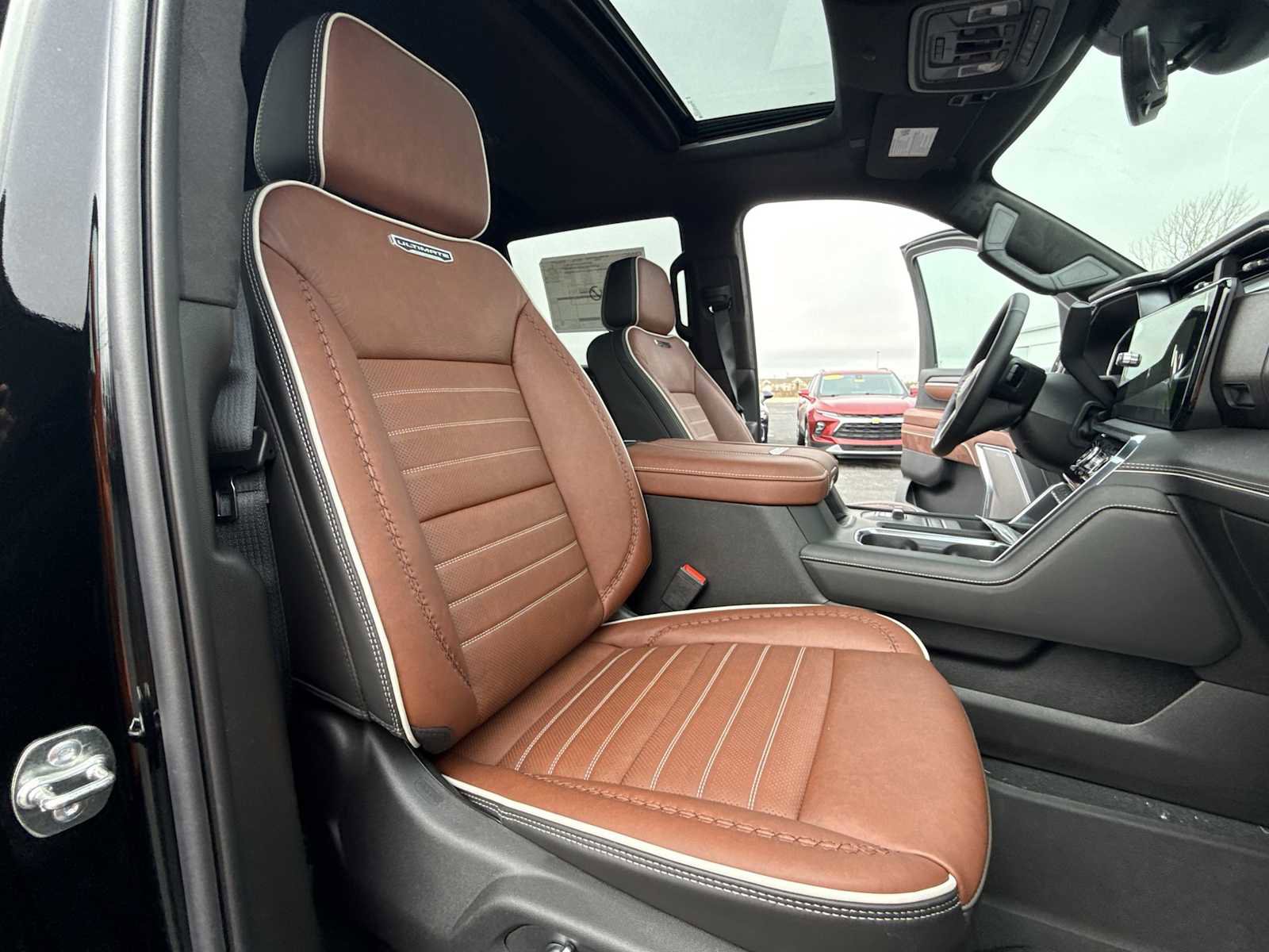 New 2026 GMC Sierra 3500 Denali Ultimate w/ LPO, Black Badging Package image 24