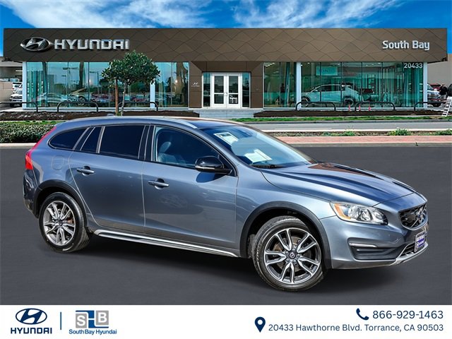 Used 2018 Volvo V60 T5 Cross Country w/ Convenience Package