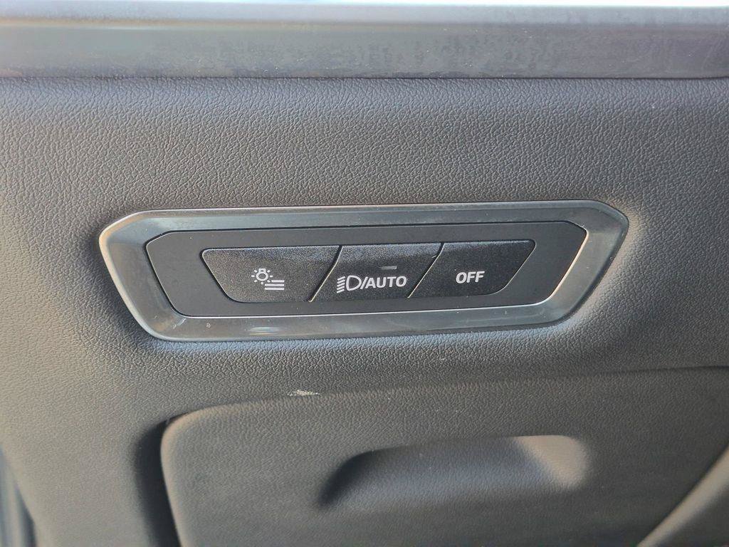 Used 2025 BMW X7 xDrive40i AWD/4WD image 21