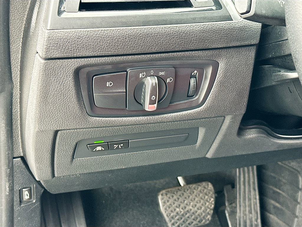 Used 2019 BMW 230i Coupe w/ Convenience Package image 10