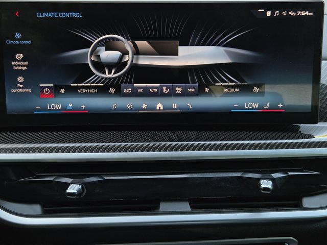 Used 2025 BMW X5 M60i AWD/4WD image 18
