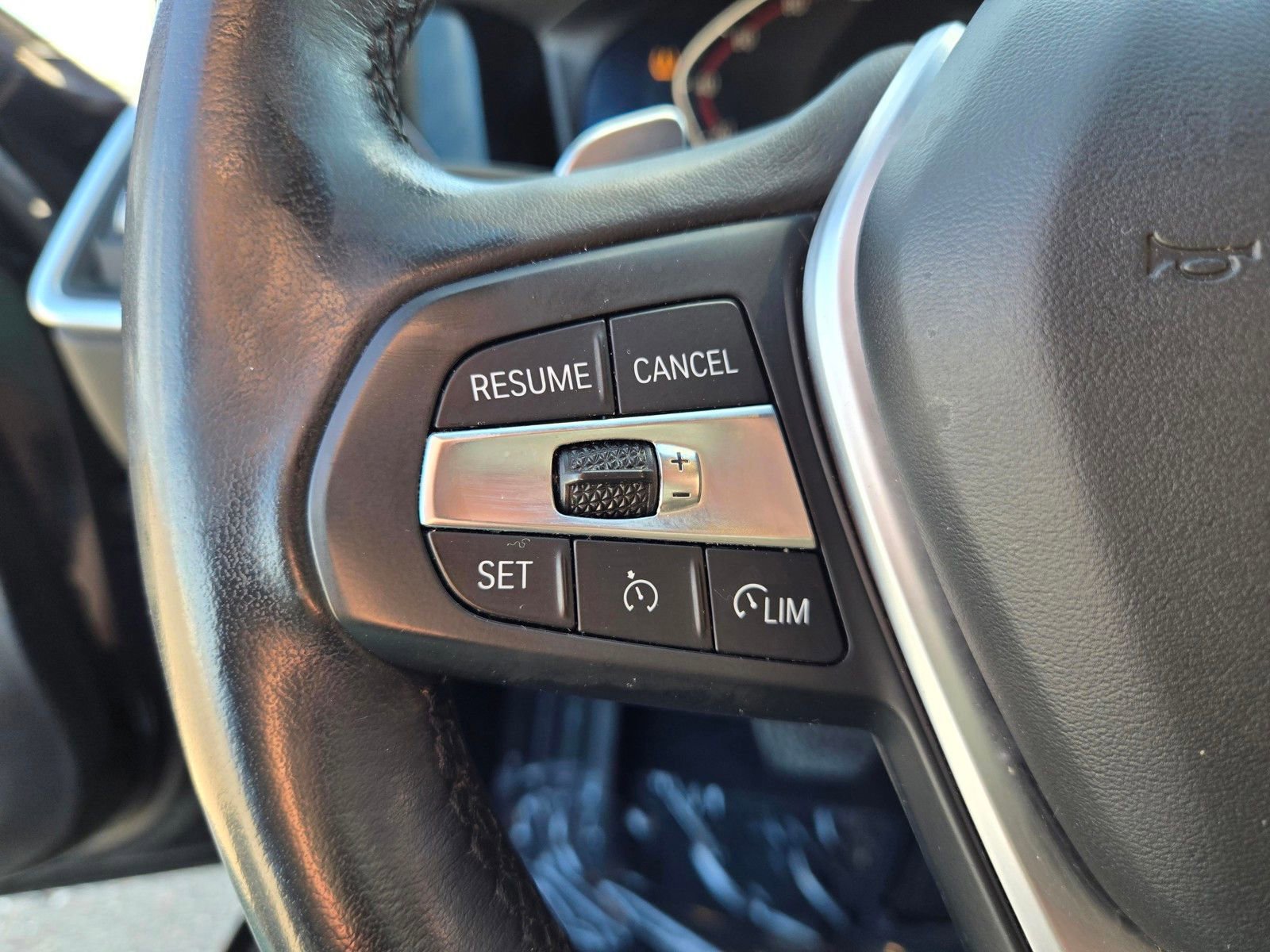 Used 2019 BMW 330i Sedan w/ Convenience Package image 15