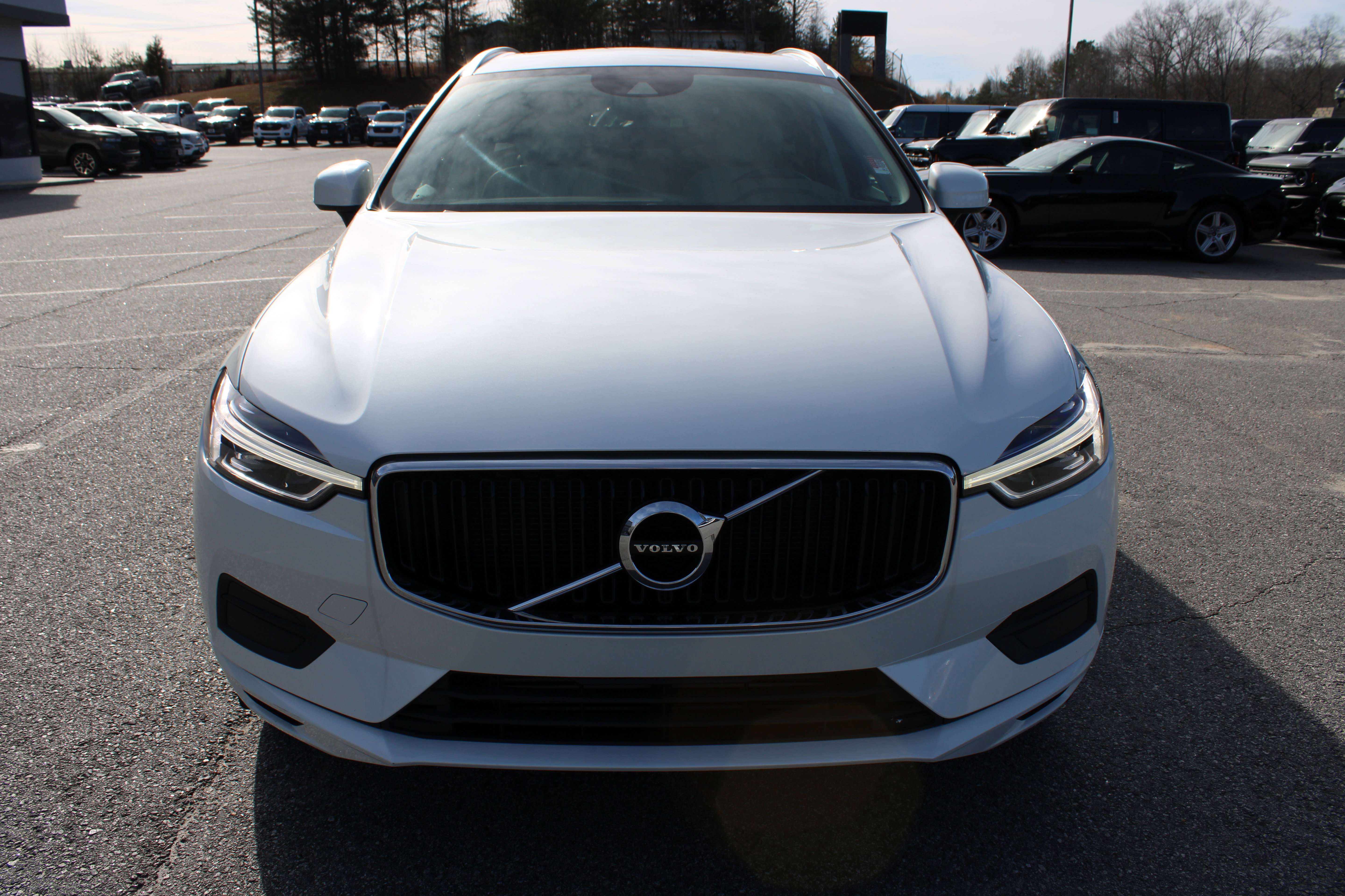 Used 2018 Volvo XC60 T6 Momentum w/ Protection Package Premier video 3