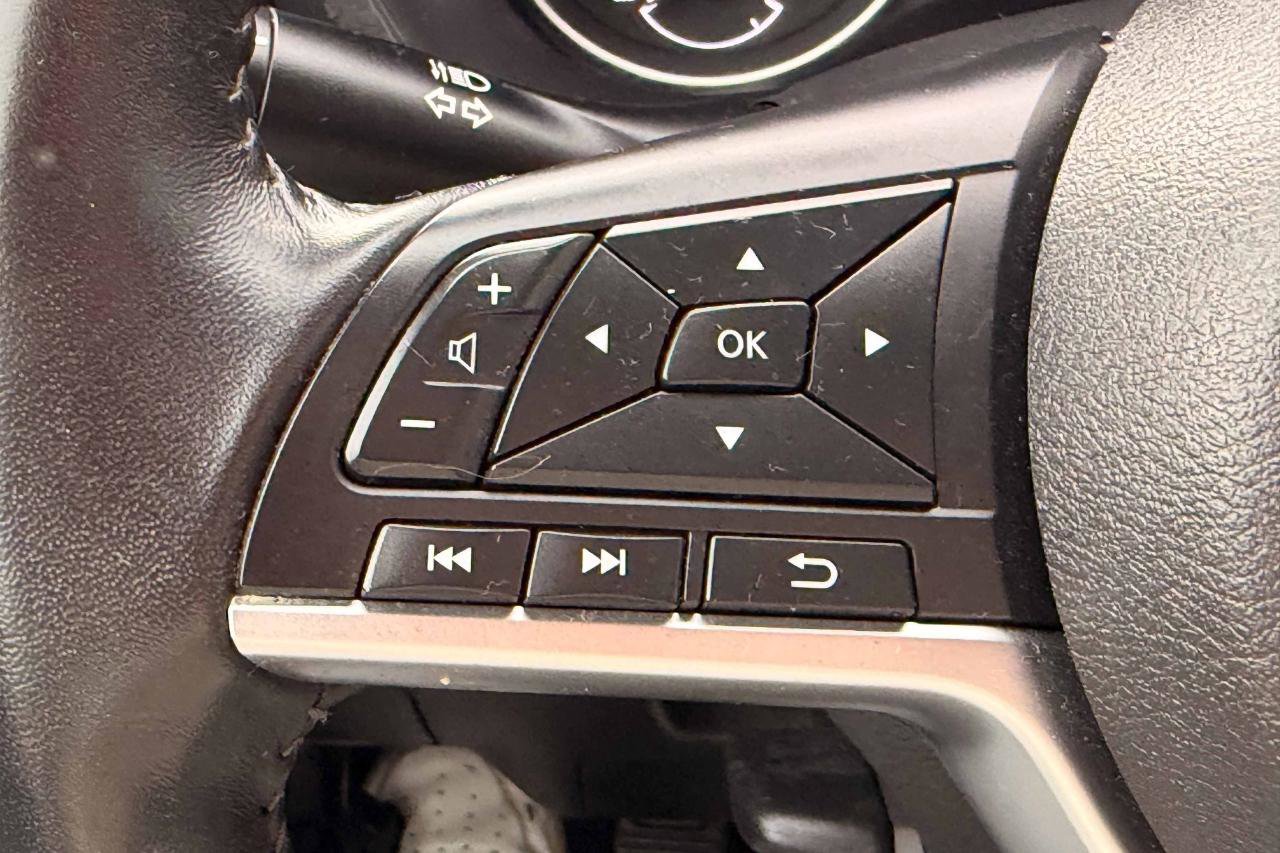 Used 2021 Nissan Sentra SV image 20