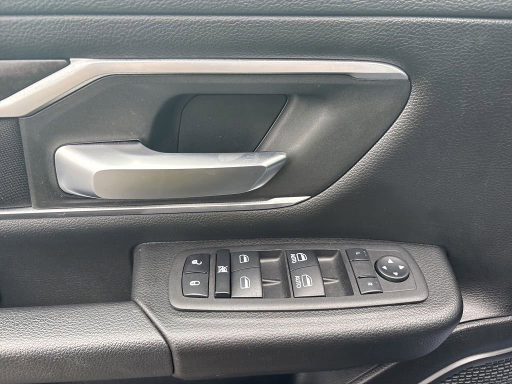 Used 2023 RAM 1500 Big Horn AWD/4WD image 12