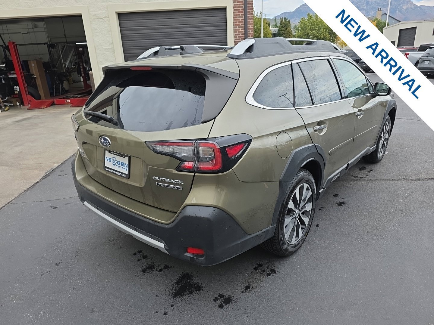 Used 2024 Subaru Outback Touring XT AWD/4WD image 31
