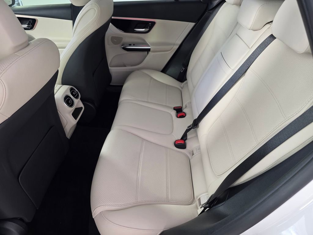 Certified 2025 Mercedes-Benz GLC 300 image 14