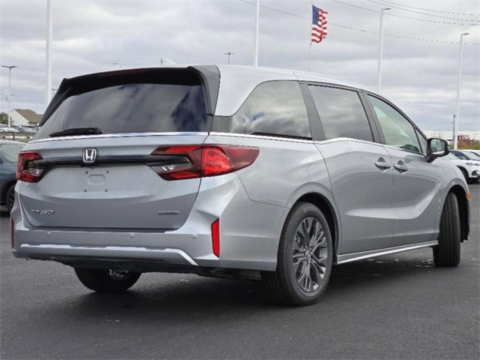 New 2026 Honda Odyssey Touring image 10