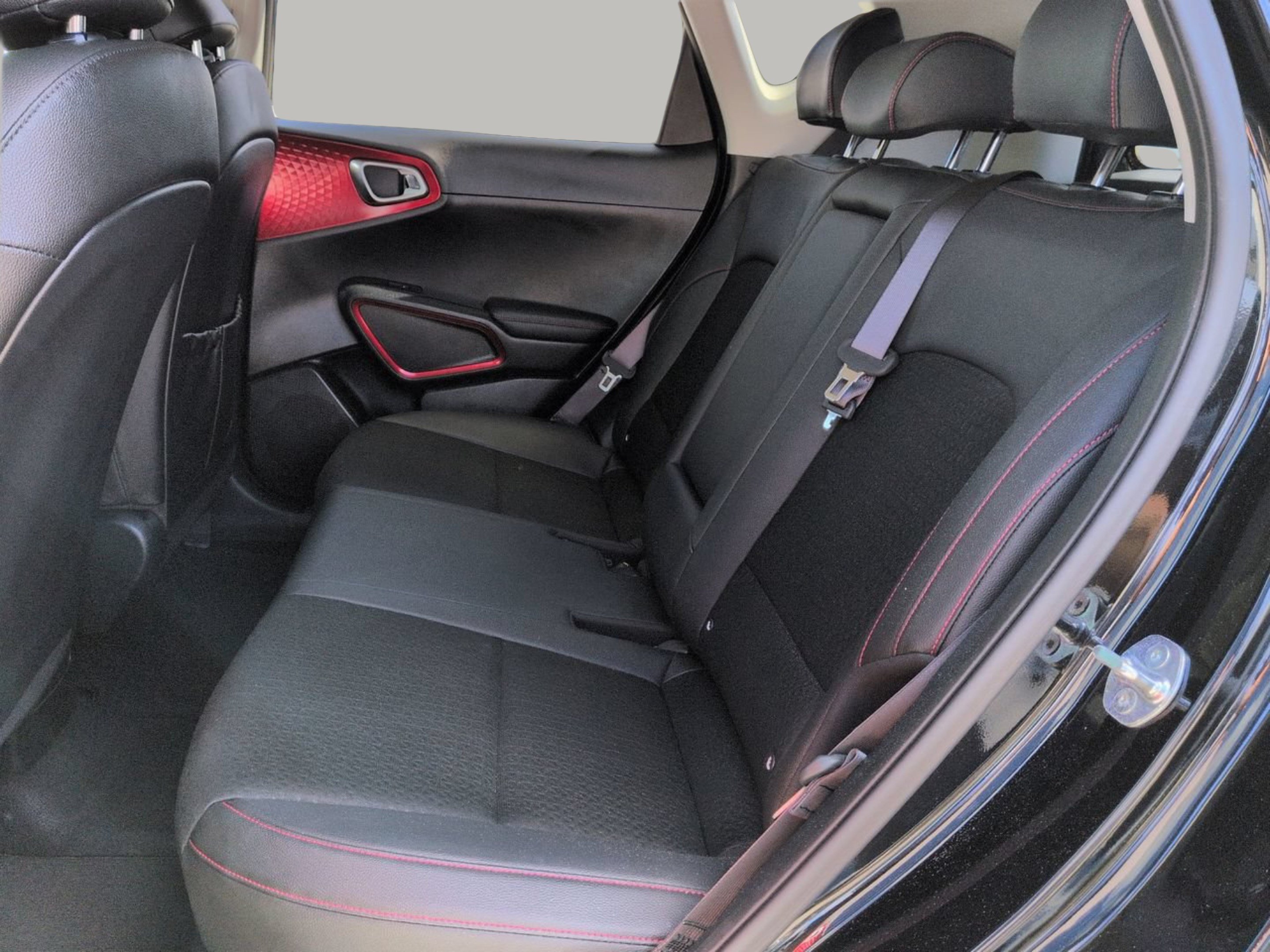 Certified 2025 Kia Soul GT-Line FWD image 18
