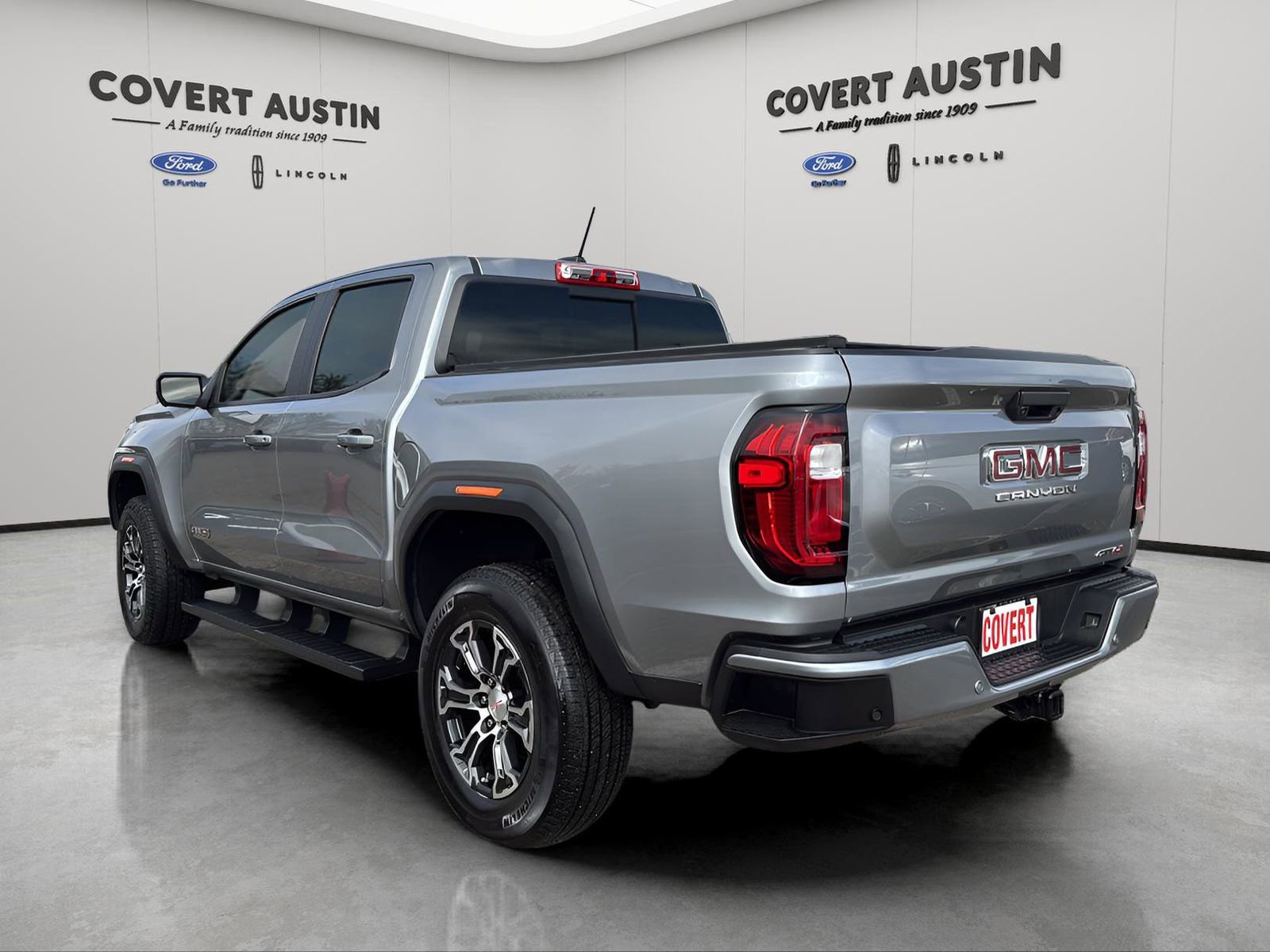 Used 2023 GMC Canyon AT4 w/ AT4 Premium Package image 3