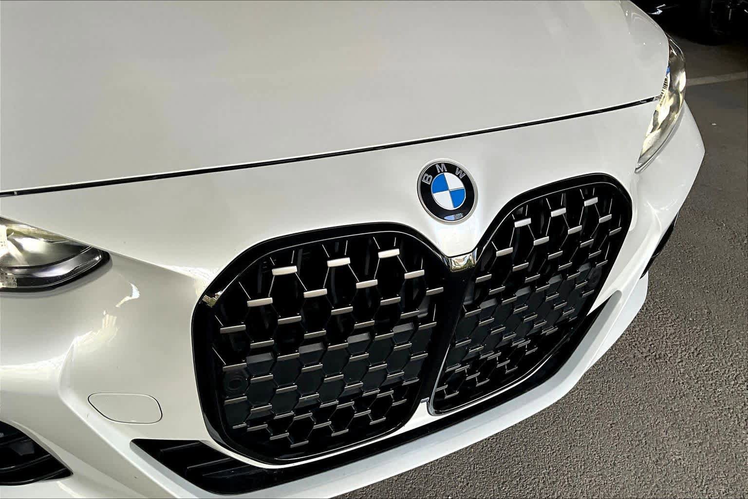 Used 2023 BMW 430i Coupe w/ M Sport Package image 29