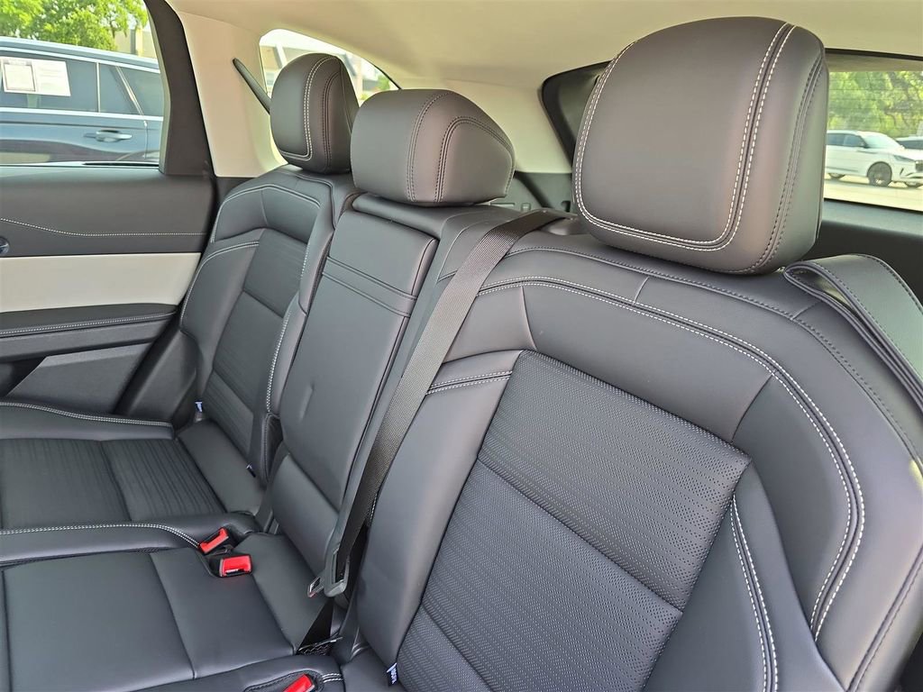 New 2025 Lincoln Nautilus Reserve image 14