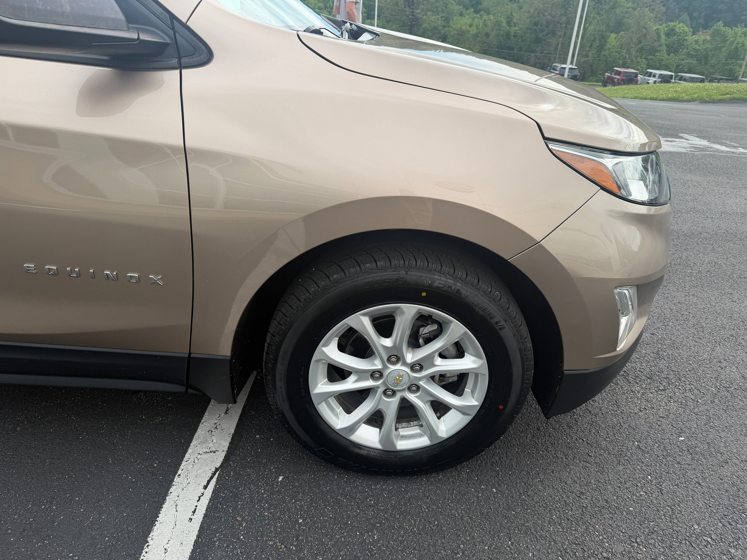 Used 2018 Chevrolet Equinox LS FWD image 12